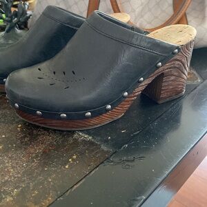 Korks by Kork-Ease Black Leather Clogs